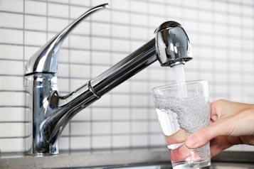 L’eau est le miroir du monde où nous vivons