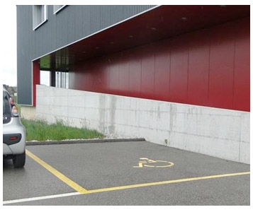 Ma place de parc en fauteuil roulant