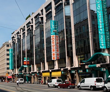 Pipi payant au centre commercial