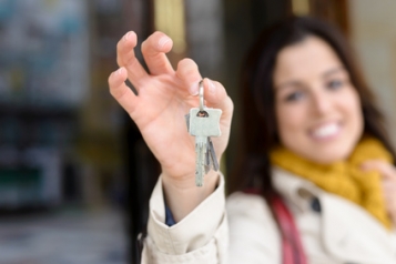 Louer son logement le temps des vacances: légal  mais…