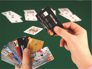16 cartes de crédit: Des cartes gratuites et moins dispendieuses