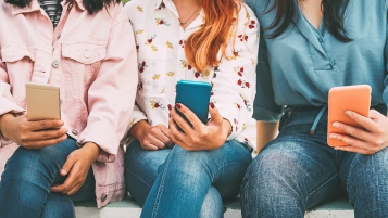 Téléphones qui émettent trop d’ondes