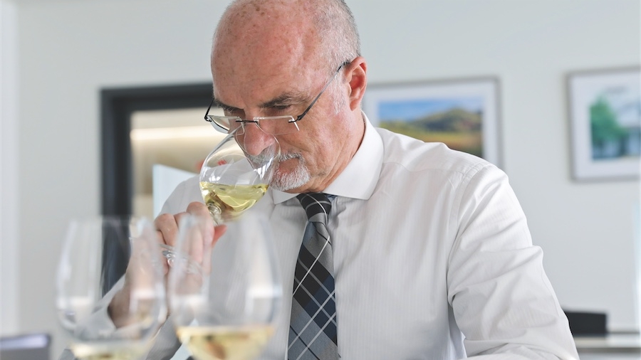 12 blancs d’assemblage suisses: Un verre de genevois à l’apéro?