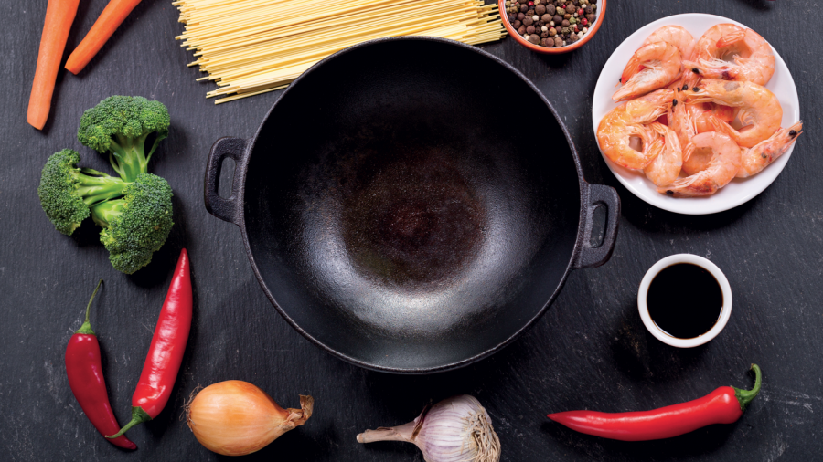 16 woks: faut que  ça chauffe et que ça saute!