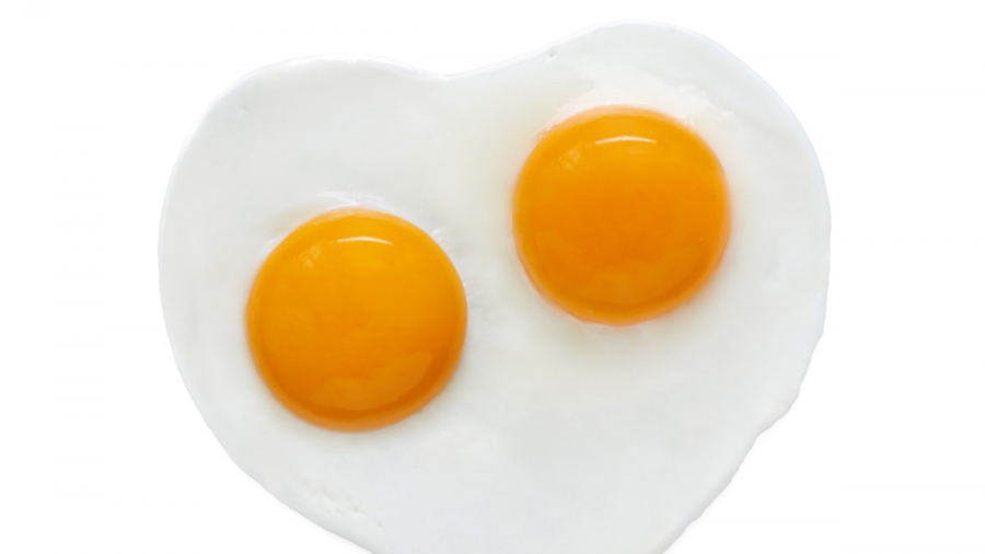 Un œuf, deux jaunes